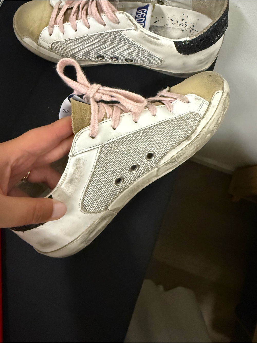 Golden Goose White Leather Low-Top Sneakers with Pink Laces and Leopard Star - Picture 3 of 11